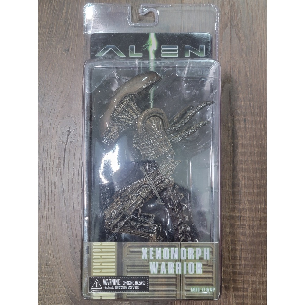 NECA Alien Resurrection Xenomorph Warrior Action Figure MOC